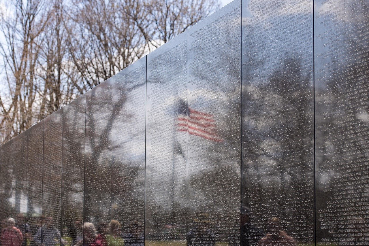 Digital Memorial Calgary: Honoring Loved Ones Online with Memories of Life