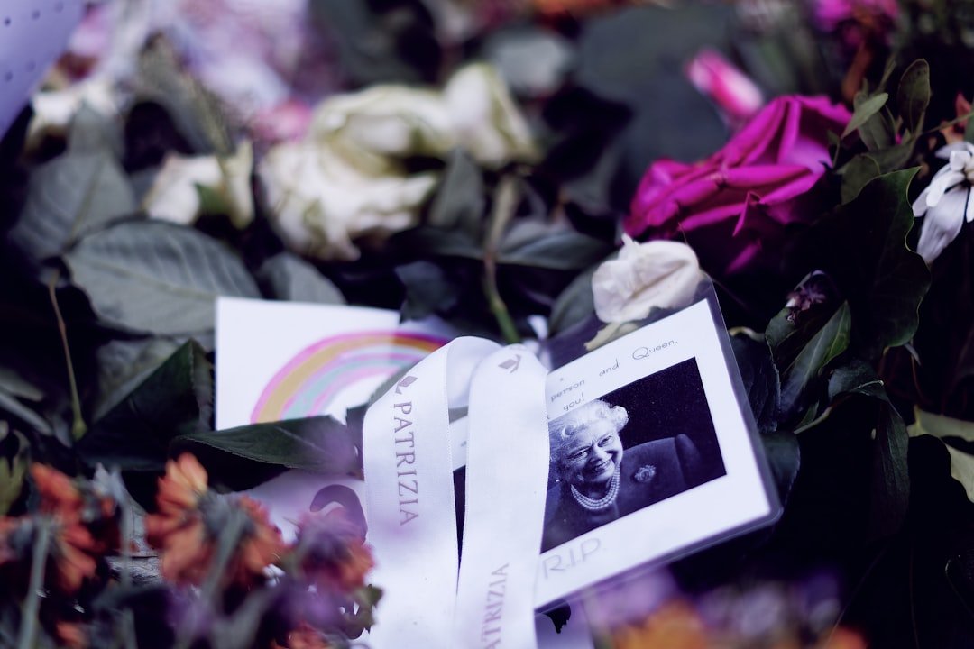 What to Write for Mom's Memorial Page: Honoring Her Legacy